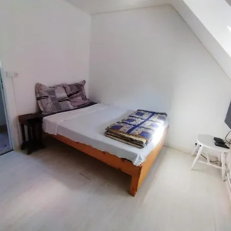 Jetset Parisian Ferienhaus Cesson